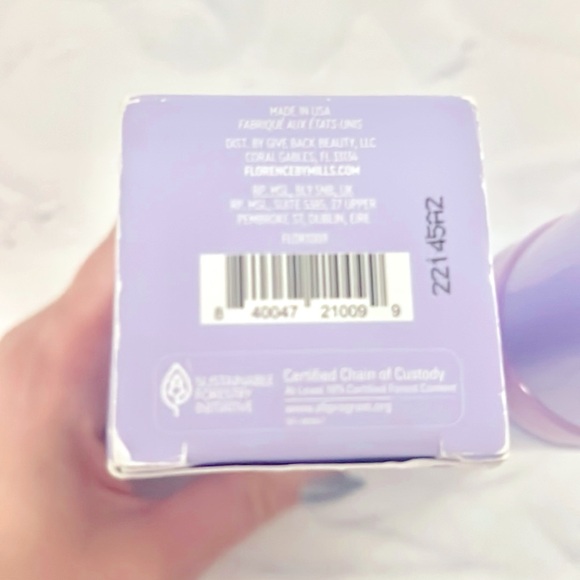 Florence by mills CLEAR THE WAY CLARIFYING FACE WASH BNIB! - Picture 5 of 10